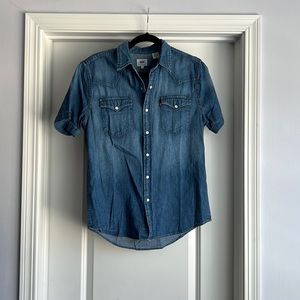 Levi’s Denim Button-up Shirt
